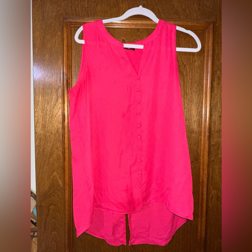 Women’s button down tank top